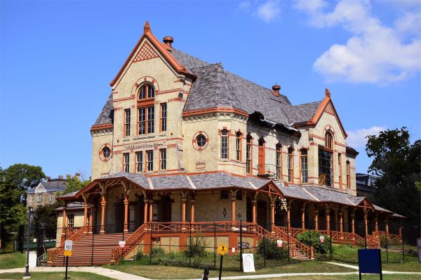 Ward Memorial Hall