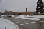 5225 W LINCOLN CREEK DR, a Contemporary school – elem/middle/jr high/high, built in Milwaukee, Wisconsin in 1960.