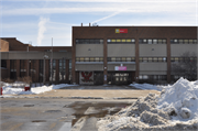 1515 W LAPHAM BLVD, a Contemporary school – elem/middle/jr high/high, built in Milwaukee, Wisconsin in 1977.