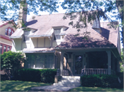3013 N SUMMIT AVE 3013 N SUMMIT AVE, a English Revival Styles house, built in Milwaukee, Wisconsin in 1916.
