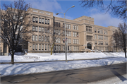 2525 N SHERMAN BLVD, a Late Gothic Revival school – elem/middle/jr high/high, built in Milwaukee, Wisconsin in 1916.