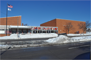 2300 W HIGHLAND AVE, a Contemporary school – elem/middle/jr high/high, built in Milwaukee, Wisconsin in 1958.