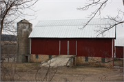 9755 STATE HIGHWAY 19, a Astylistic Utilitarian Building barn, built in Mazomanie, Wisconsin in 1900.