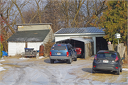 383 RIVER RD, a Astylistic Utilitarian Building barn, built in Princeton, Wisconsin in .