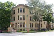 802 N VAN BUREN ST 802 N VAN BUREN ST, a Commercial Vernacular apartment/condominium, built in Milwaukee, Wisconsin in 1896.