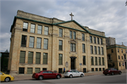 831 N VAN BUREN ST 831 N VAN BUREN ST, a Neoclassical/Beaux Arts school – elem/middle/jr high/high, built in Milwaukee, Wisconsin in 1907.