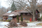 2385 LISA LN, a Contemporary house, built in Fitchburg, Wisconsin in 1982.