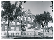 1210 W MINERAL ST, a Romanesque Revival elementary, middle, jr.high, or high, built in Milwaukee, Wisconsin in 1890.