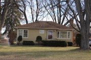 4904 MCKENNA RD, a Contemporary house, built in Monona, Wisconsin in 1949.