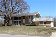 5030 S MENARD DR, a Contemporary house, built in New Berlin, Wisconsin in 1964.