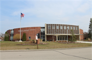 3500 S GLEN PARK RD, a Contemporary school – elem/middle/jr high/high, built in New Berlin, Wisconsin in 1966.