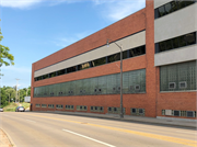 825 E Wisconsin St, a Astylistic Utilitarian Building industrial bldg/manufacturing facility, built in Appleton, Wisconsin in 1907.