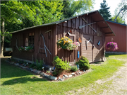 8845W Wilson Bay Drive, a Rustic Style resort/camp building, built in Hayward, Wisconsin in 1965.