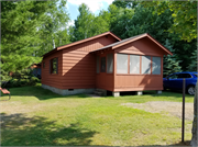 8845W Wilson Bay Drive, a Rustic Style resort/camp building, built in Hayward, Wisconsin in 1965.