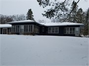 7319N Kroehler Lane, a Prairie School resort/camp building, built in Hayward, Wisconsin in 1947.