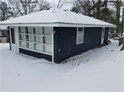 7319N Kroehler Lane, a Prairie School resort/camp building, built in Hayward, Wisconsin in 1947.