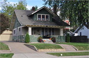 516 W CENTRAL ST 516 W CENTRAL ST, a Craftsman house, built in Chippewa Falls, Wisconsin in 1916.