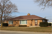 1335 S GREEN BAY RD 1335 S GREEN BAY RD, a Ranch house, built in Racine, Wisconsin in 1965.