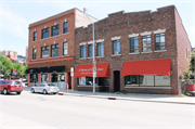 305-307 W JOHNSON ST, a Twentieth Century Commercial retail building, built in Madison, Wisconsin in 1913.