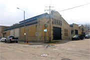 118 N WATER ST, a Astylistic Utilitarian Building industrial bldg/manufacturing facility, built in Watertown, Wisconsin in 1929.
