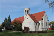 9200 W NORTH AVE, a Late Gothic Revival house of worship, built in Wauwatosa, Wisconsin in 1951.