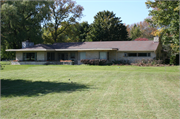 4707 ELMDALE RD, a Ranch house, built in Mequon, Wisconsin in 1950.