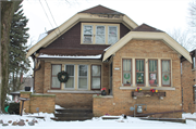 1213	Glenview Avenue, a Bungalow house, built in Wauwatosa, Wisconsin in 1925.