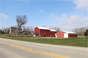 4658 STATE HIGHWAY 92, a Astylistic Utilitarian Building barn, built in Rutland, Wisconsin in .