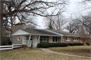 805 E ST FRANCIS RD, a Ranch house, built in De Pere, Wisconsin in 1955.