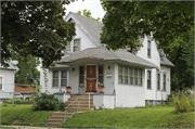 2840 N 7TH STREET, a Cross Gabled house, built in Milwaukee, Wisconsin in .