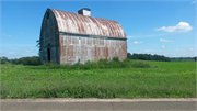 4991 Pierceville Rd, a Astylistic Utilitarian Building barn, built in Sun Prairie, Wisconsin in 1950.