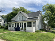 423-425 CENTER AVE 423-425 CENTER AVE, a Cross Gabled house, built in Janesville, Wisconsin in 1870.