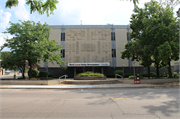 1 S PARKER DR, a Contemporary large office building, built in Janesville, Wisconsin in 1968.