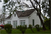 506 E PIONEER RD, a Italianate garage, built in Fond du Lac, Wisconsin in 1980.