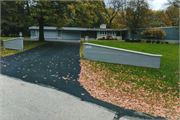 11400 N Mulberry Dr, a Contemporary house, built in Mequon, Wisconsin in 1953.
