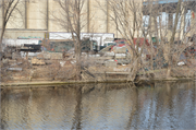 N of W Bruce St between S Muskego Ave and S Menomonee Canal, a NA (unknown or not a building) canal, built in Milwaukee, Wisconsin in 1870.