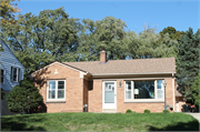 10304 W. Melvina Street, a Ranch house, built in Wauwatosa, Wisconsin in 1950.