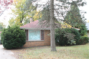 11845 W. Oxford Place, a Ranch house, built in Wauwatosa, Wisconsin in 1954.
