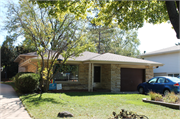 10213 W. Park Ridge Avenue, a Ranch house, built in Wauwatosa, Wisconsin in 1965.
