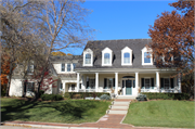 222 Vollrath Blvd, a Colonial Revival/Georgian Revival house, built in Sheboygan, Wisconsin in 1991.