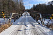 SKINNER CREEK RD SKINNER CREEK RD, a NA (unknown or not a building) bridge, built in South Fork, Wisconsin in 1943.