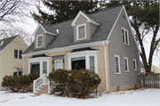 708 8th Avenue, built in Baraboo, Wisconsin in 1945.