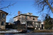 1515 STATE ST 1515 STATE ST, a American Foursquare house, built in La Crosse, Wisconsin in .