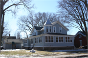 1334 FERRY ST, a Queen Anne house, built in La Crosse, Wisconsin in .
