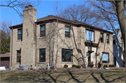 7730 W Wisconsin Ave 7730 W Wisconsin Ave, a Contemporary house, built in Wauwatosa, Wisconsin in 1948.