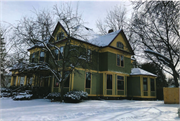 837 E COLLEGE AVE, a Queen Anne house, built in Appleton, Wisconsin in 1895.