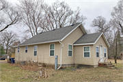 2572 COUNTY HIGHWAY Z, a Front Gabled house, built in Quincy, Wisconsin in 1940.