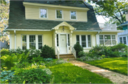 2124 CHAMBERLAIN AVE 2124 CHAMBERLAIN AVE, a Dutch Colonial Revival house, built in Madison, Wisconsin in 1923.