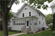 215 N ASHLAND AVE, a Craftsman house, built in Green Bay, Wisconsin in 1911.