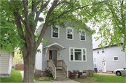 831 ELMORE ST, a Front Gabled house, built in Green Bay, Wisconsin in 1890.